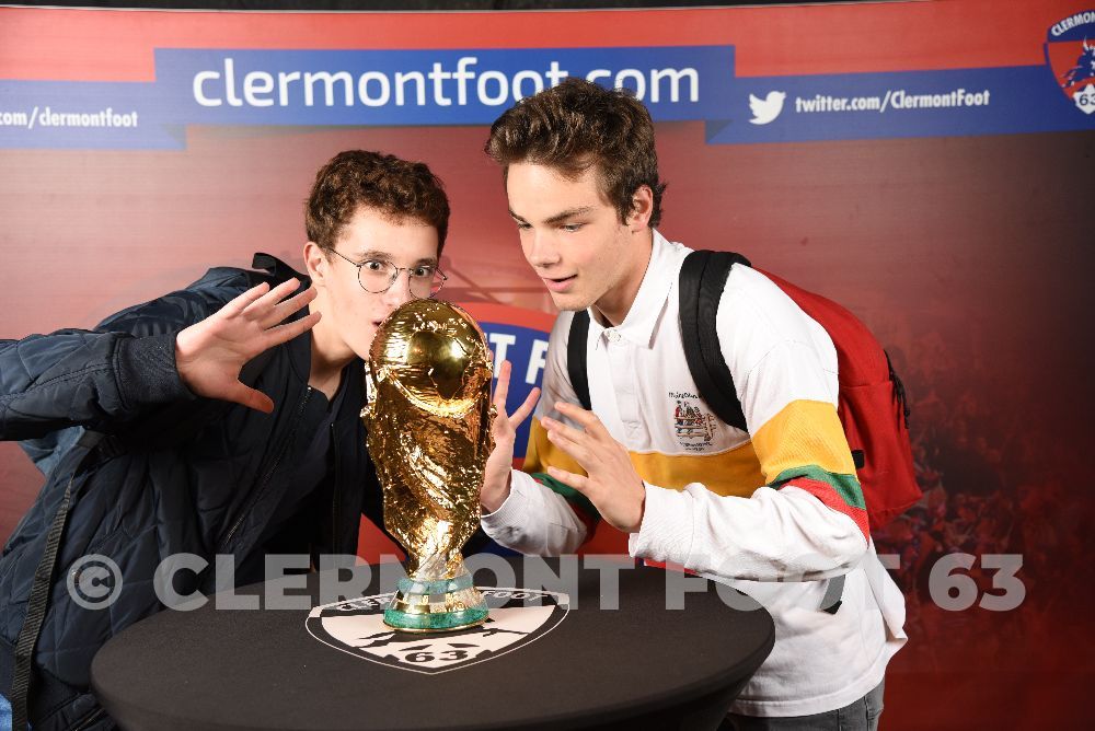 Vos photos avec la Coupe du Monde