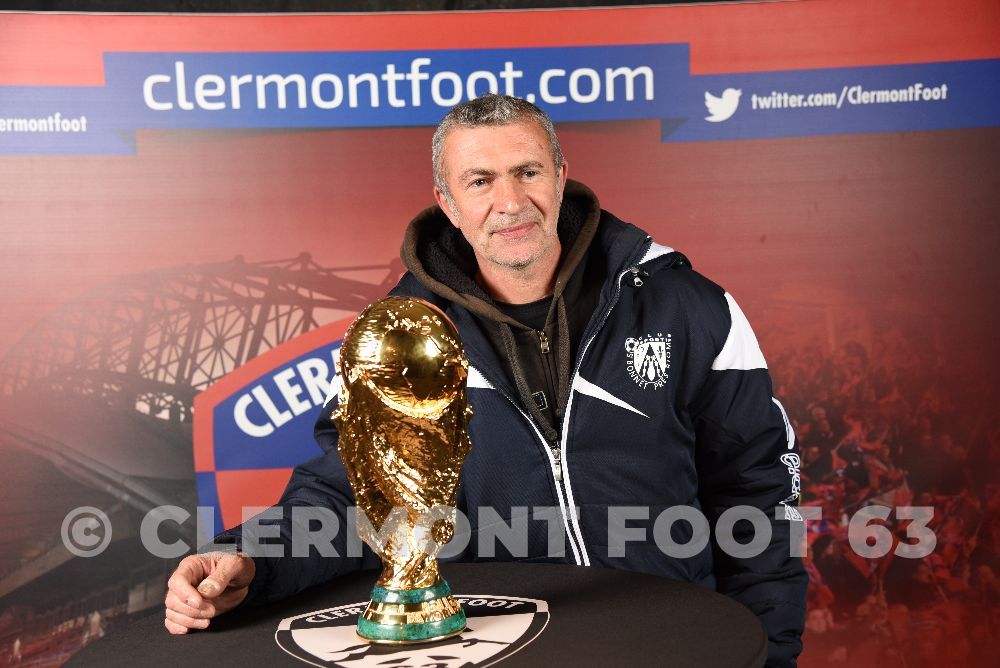 Vos photos avec la Coupe du Monde