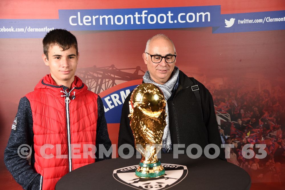 Vos photos avec la Coupe du Monde