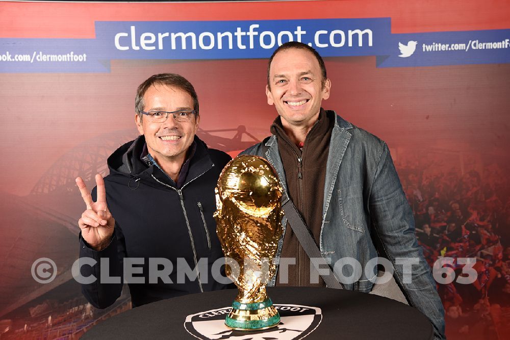 Vos photos avec la Coupe du Monde