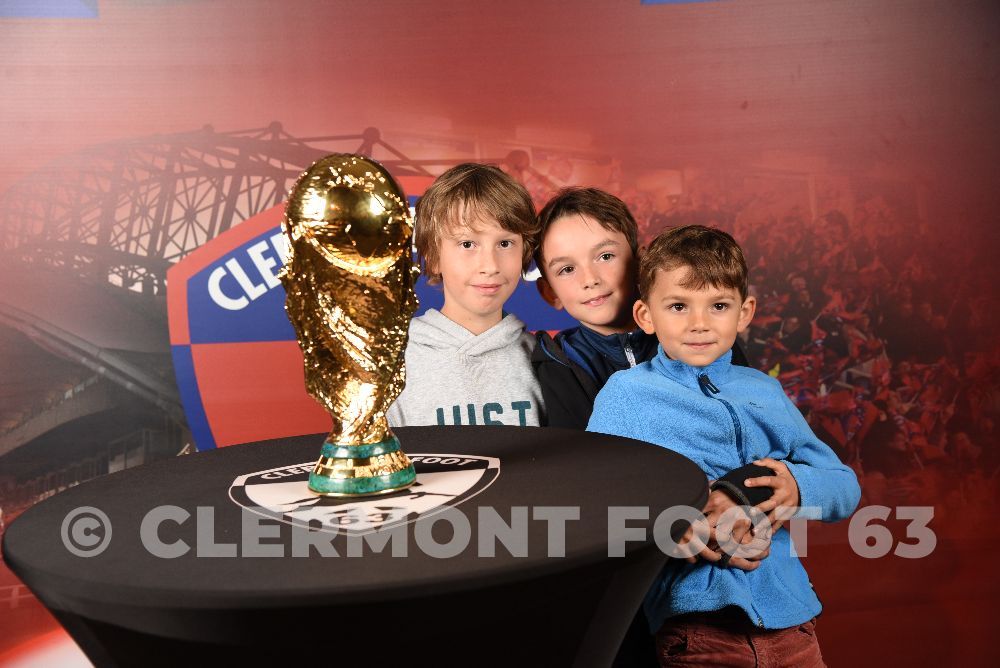 Vos photos avec la Coupe du Monde