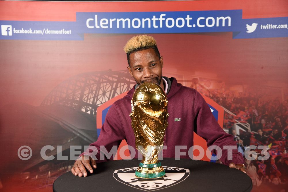 Vos photos avec la Coupe du Monde