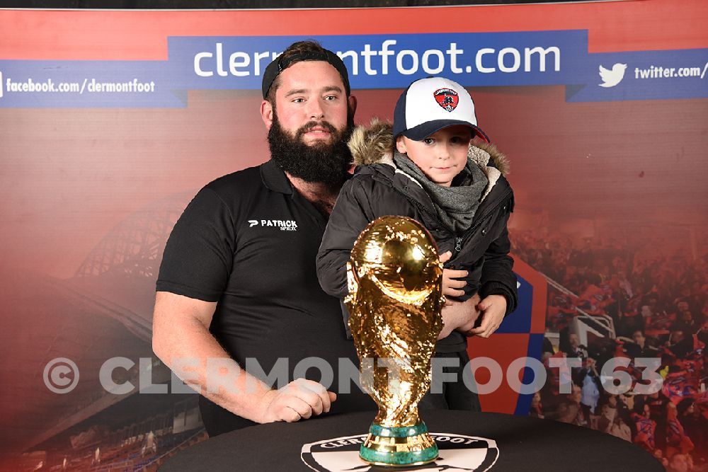 Vos photos avec la Coupe du Monde