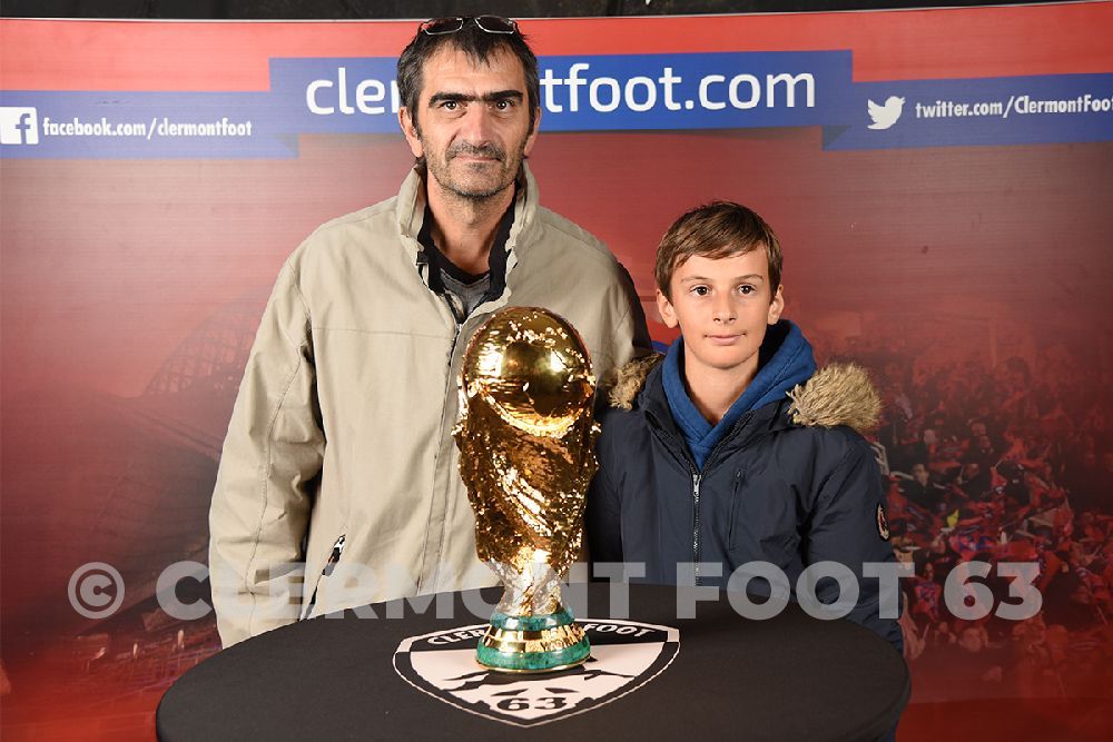 Vos photos avec la Coupe du Monde