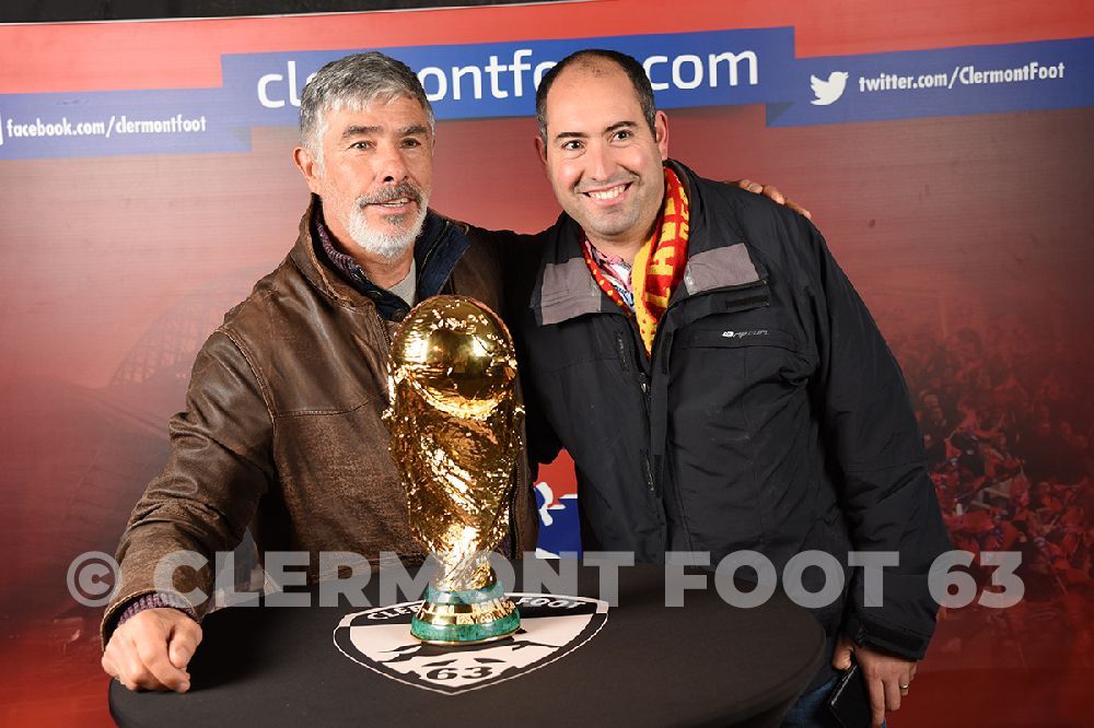 Vos photos avec la Coupe du Monde