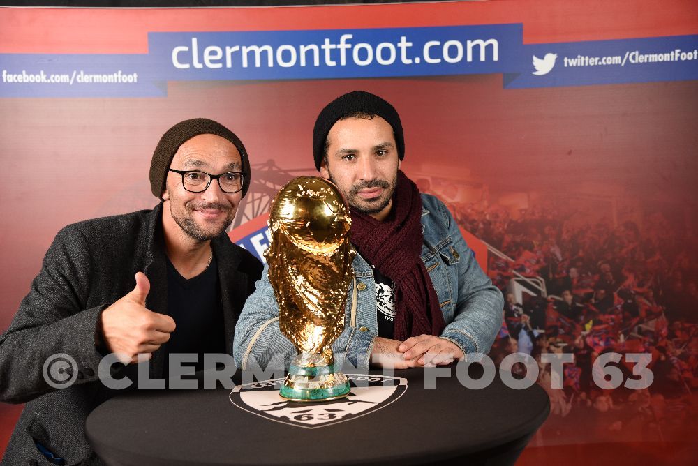 Vos photos avec la Coupe du Monde