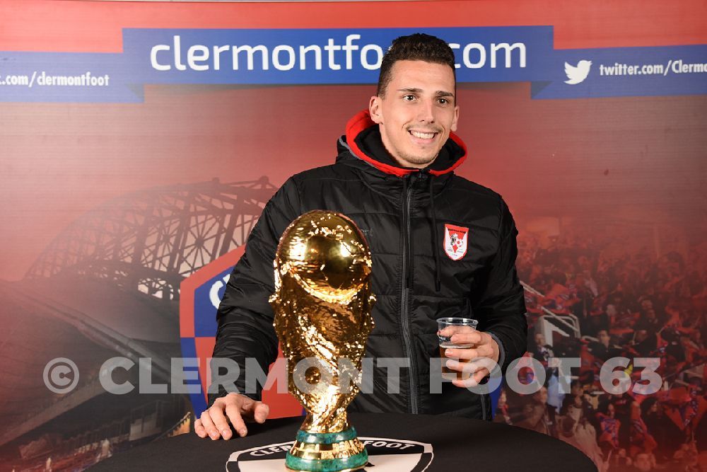Vos photos avec la Coupe du Monde