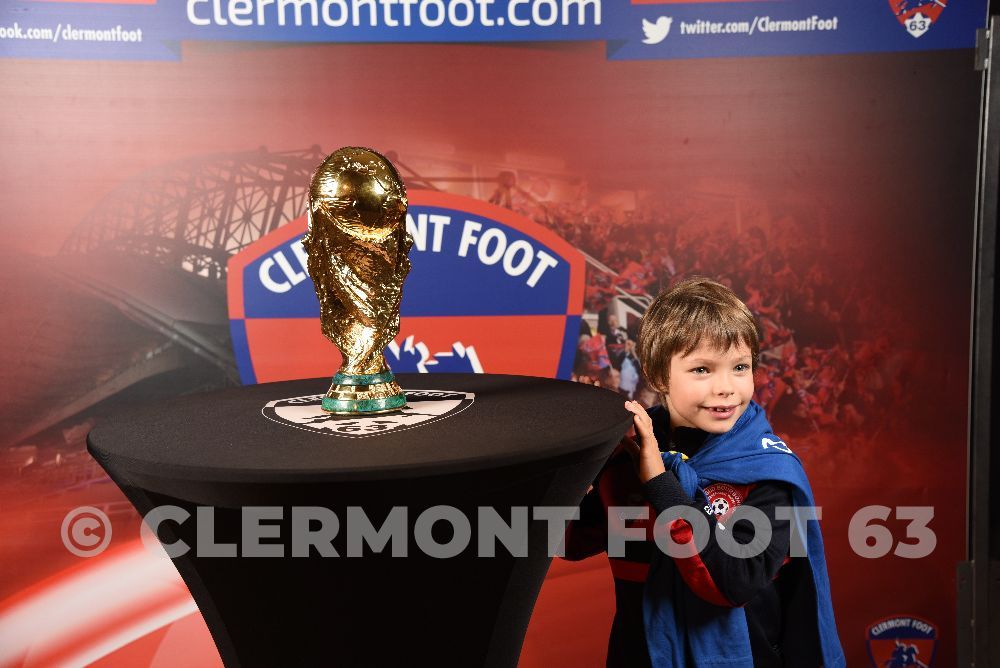 Vos photos avec la Coupe du Monde