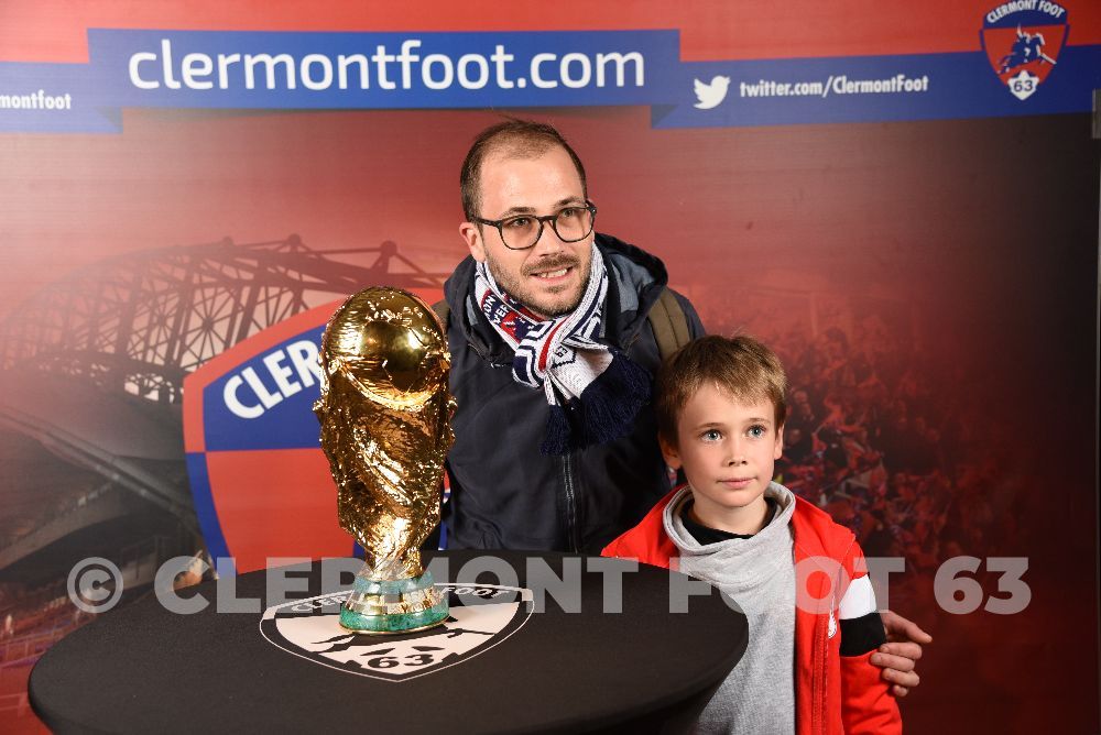 Vos photos avec la Coupe du Monde