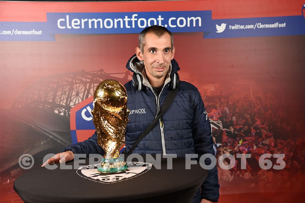 Vos photos avec la Coupe du Monde