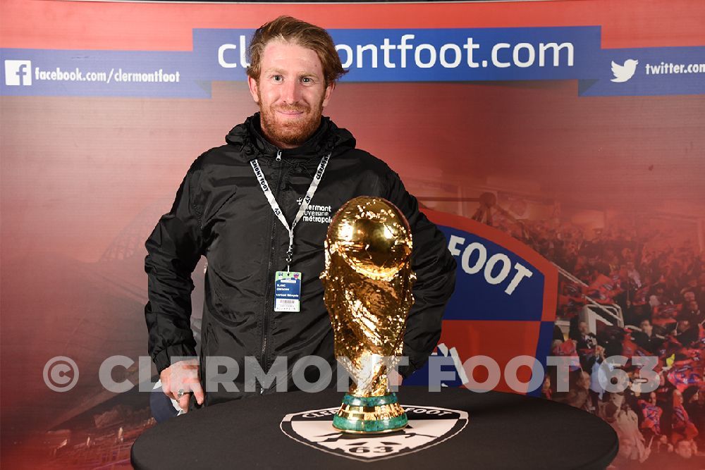 Vos photos avec la Coupe du Monde