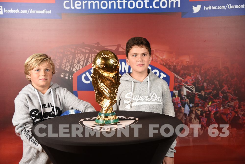 Vos photos avec la Coupe du Monde