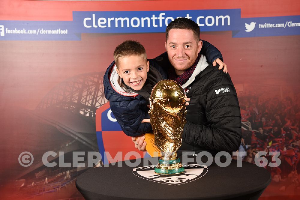 Vos photos avec la Coupe du Monde