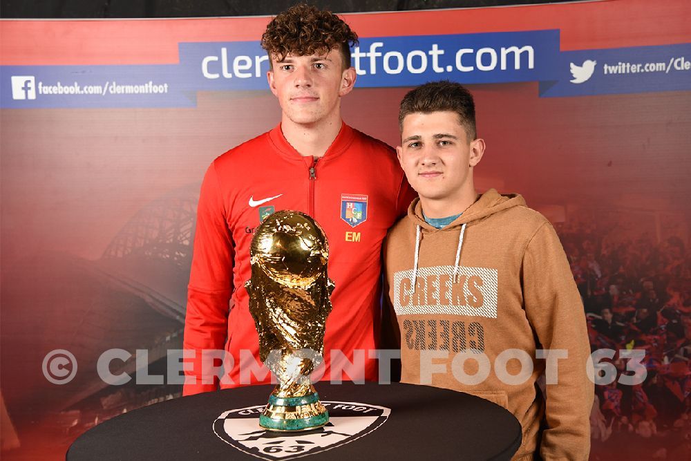 Vos photos avec la Coupe du Monde