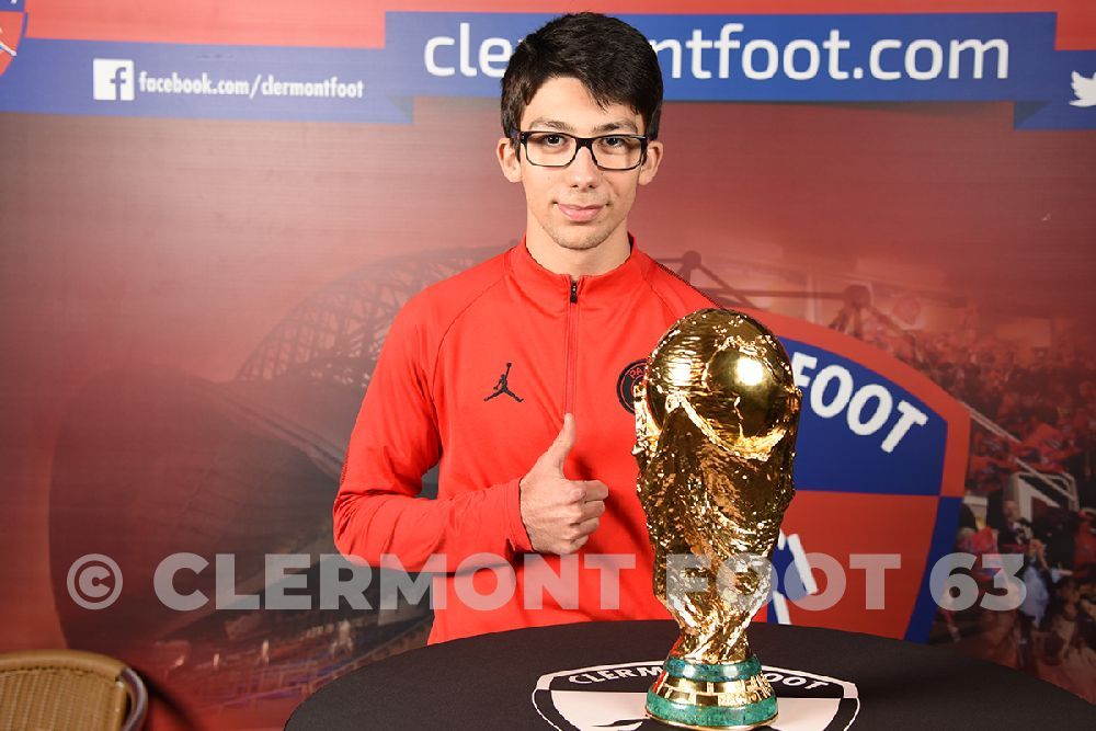 Vos photos avec la Coupe du Monde