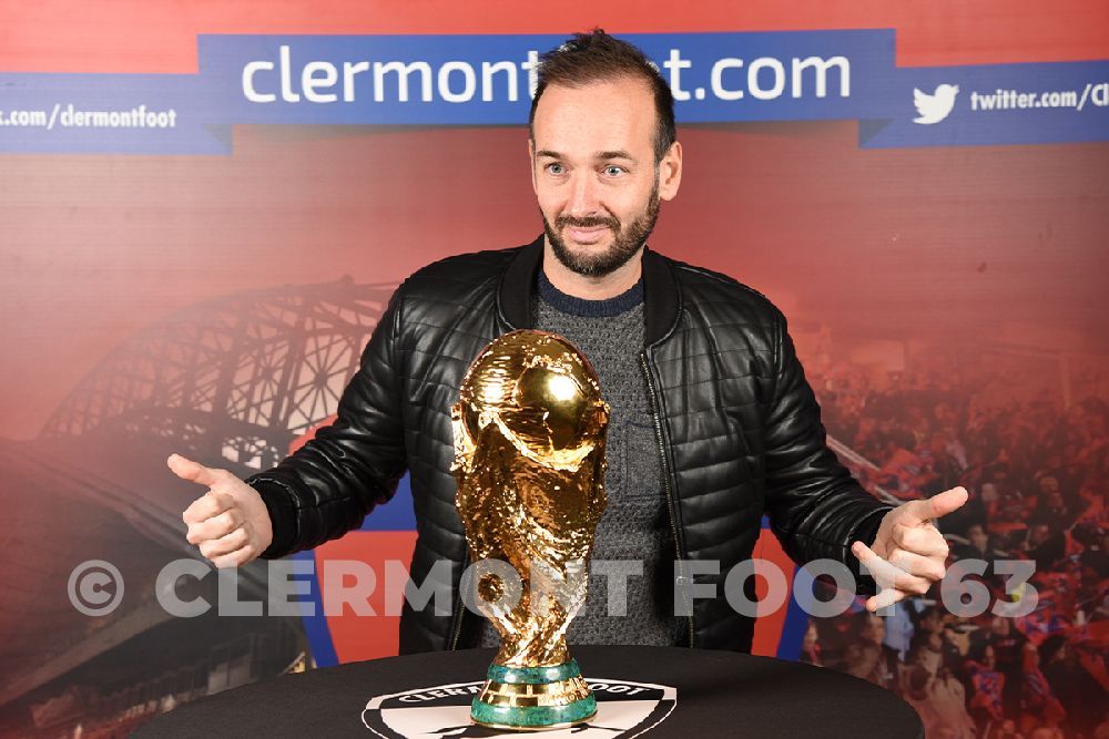 Vos photos avec la Coupe du Monde