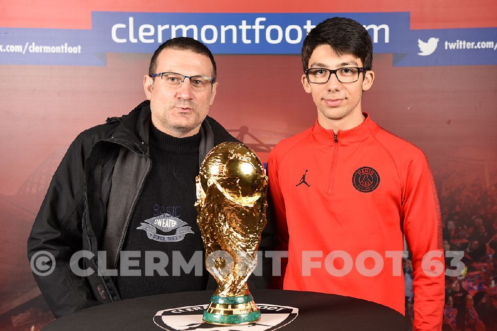 Vos photos avec la Coupe du Monde