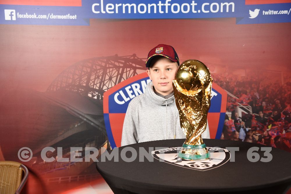 Vos photos avec la Coupe du Monde