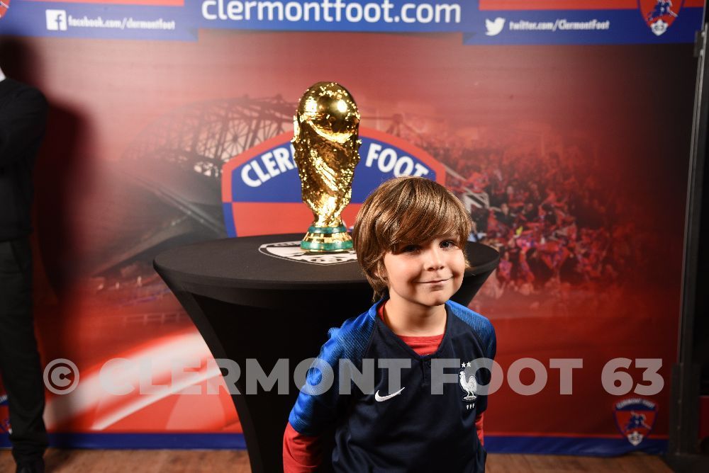 Vos photos avec la Coupe du Monde