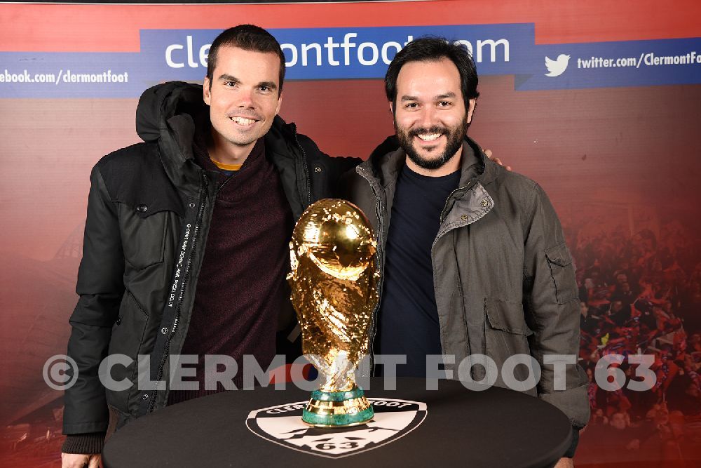 Vos photos avec la Coupe du Monde