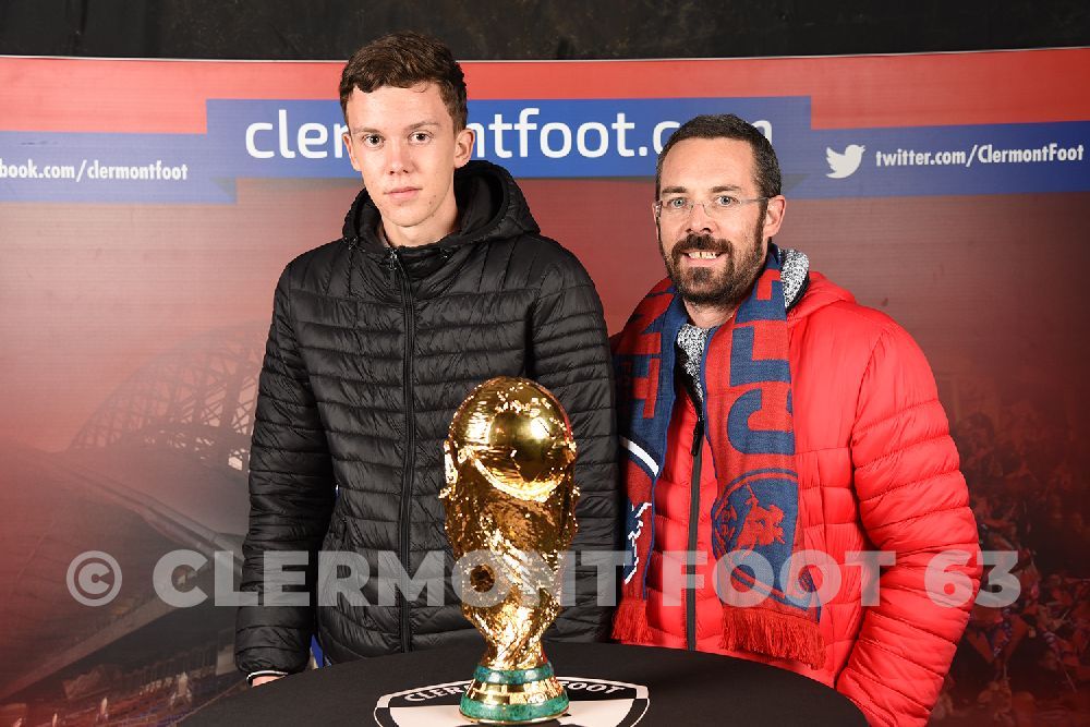 Vos photos avec la Coupe du Monde