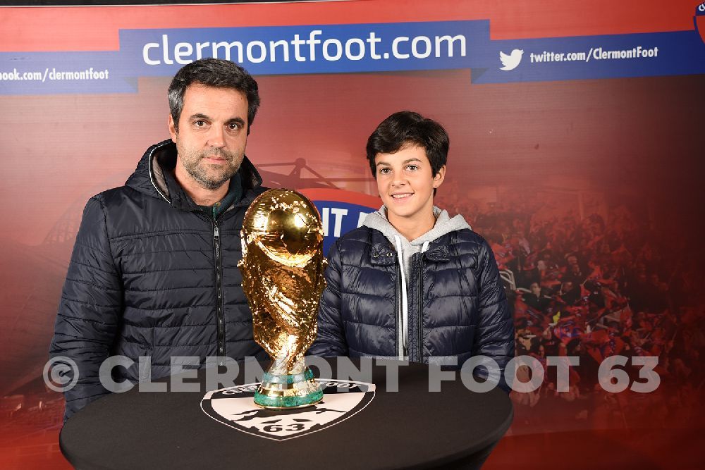 Vos photos avec la Coupe du Monde