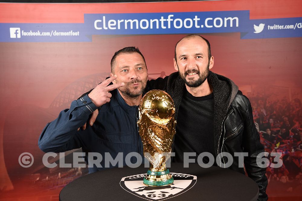 Vos photos avec la Coupe du Monde