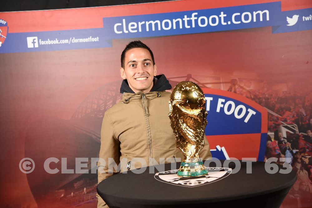 Vos photos avec la Coupe du Monde