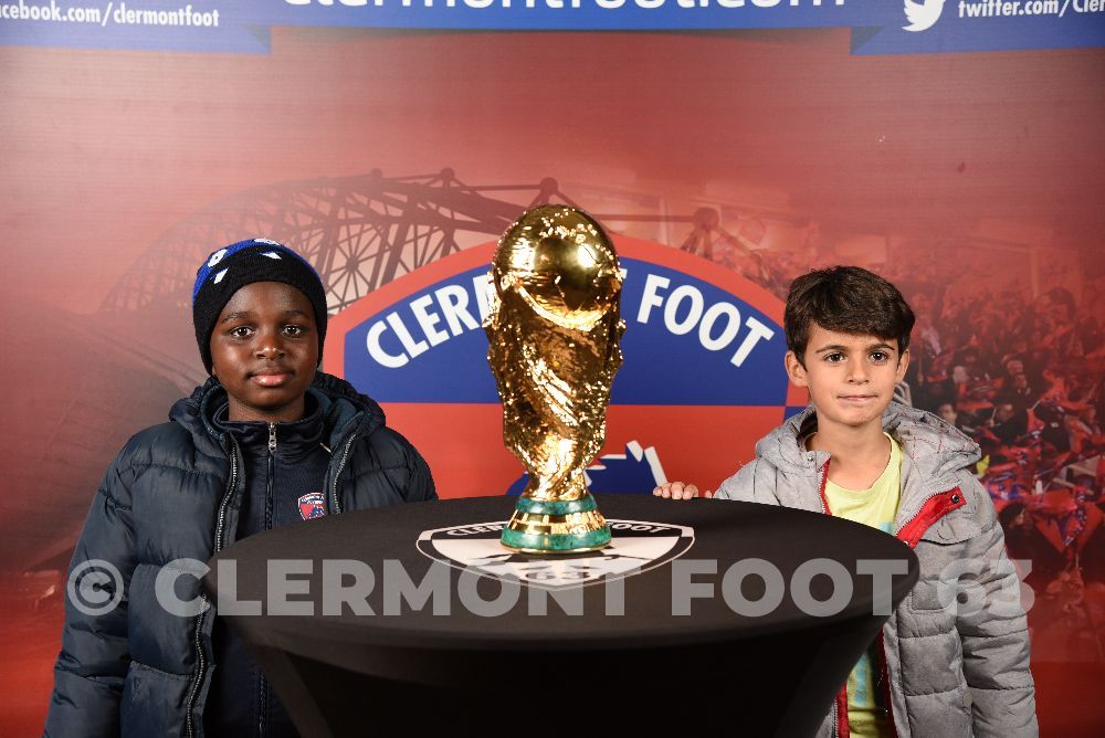 Vos photos avec la Coupe du Monde