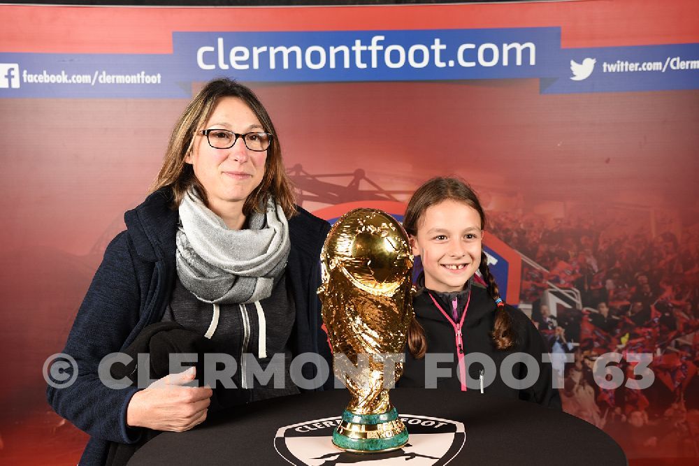 Vos photos avec la Coupe du Monde