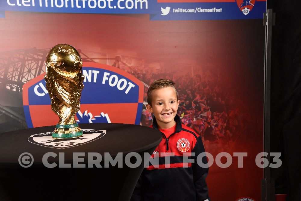 Vos photos avec la Coupe du Monde