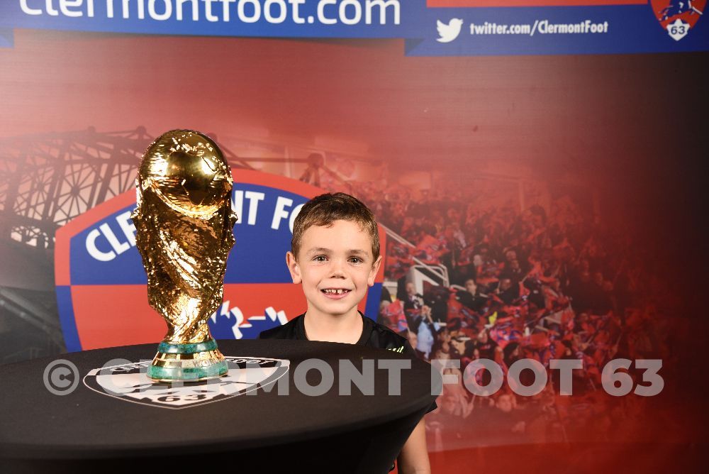 Vos photos avec la Coupe du Monde