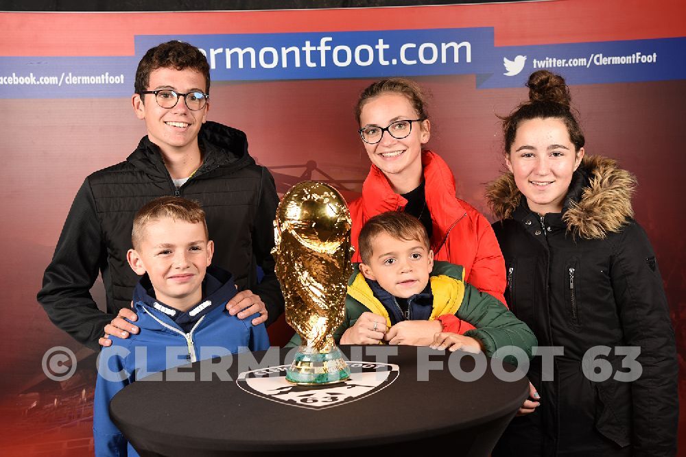 Vos photos avec la Coupe du Monde