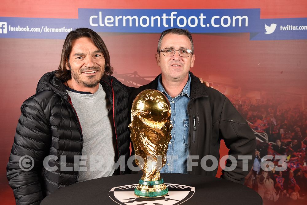 Vos photos avec la Coupe du Monde