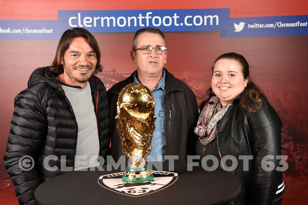 Vos photos avec la Coupe du Monde