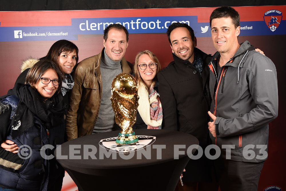 Vos photos avec la Coupe du Monde