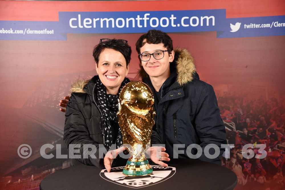 Vos photos avec la Coupe du Monde