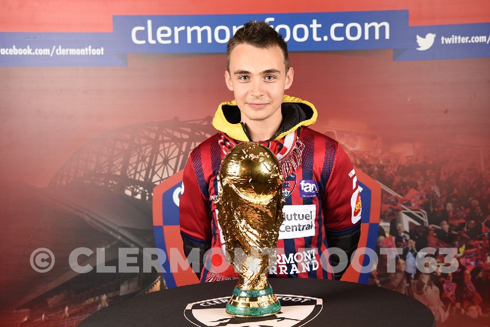 Vos photos avec la Coupe du Monde