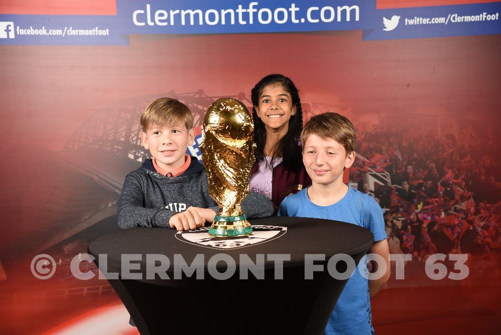 Vos photos avec la Coupe du Monde