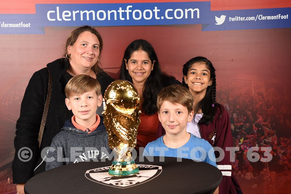 Vos photos avec la Coupe du Monde