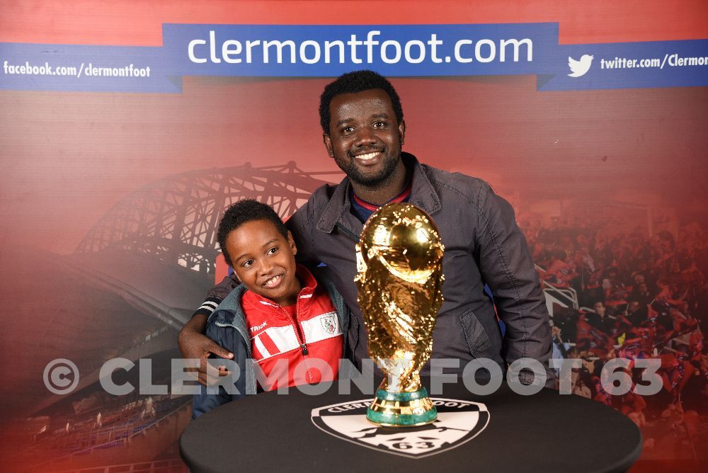 Vos photos avec la Coupe du Monde