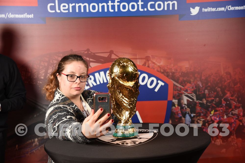 Vos photos avec la Coupe du Monde