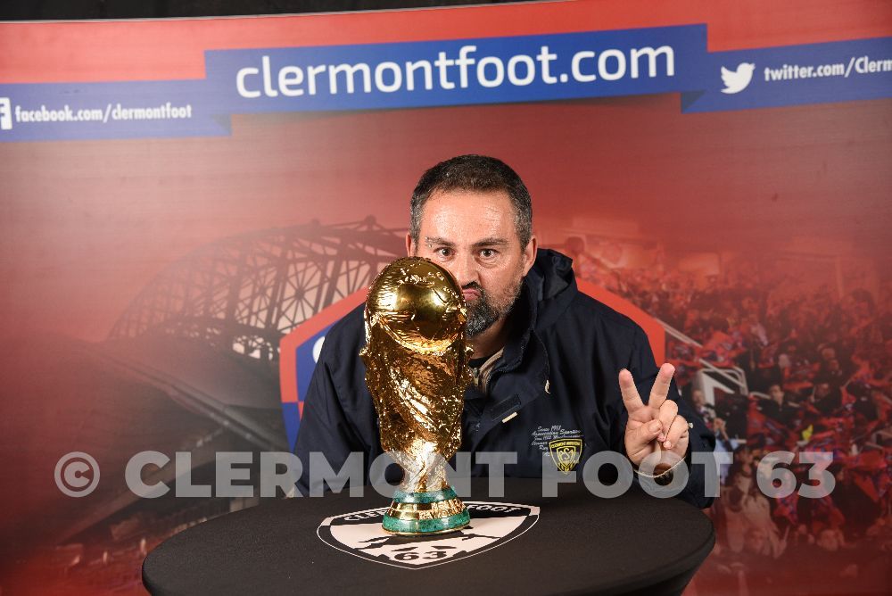 Vos photos avec la Coupe du Monde