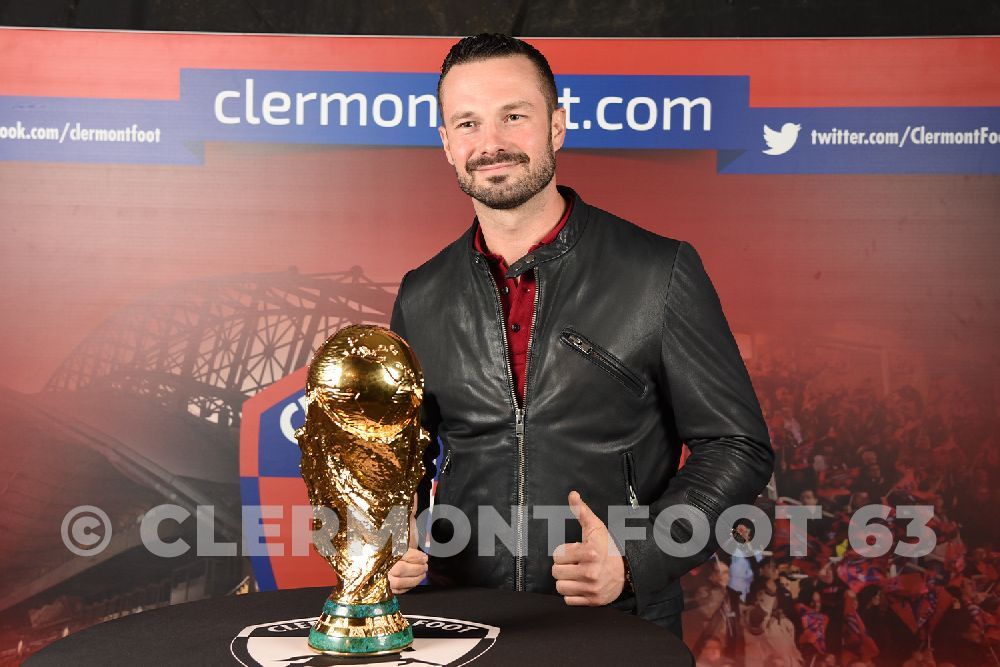 Vos photos avec la Coupe du Monde