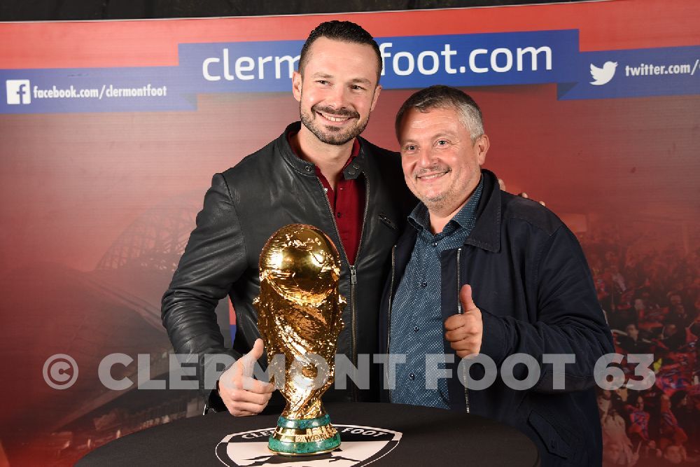 Vos photos avec la Coupe du Monde