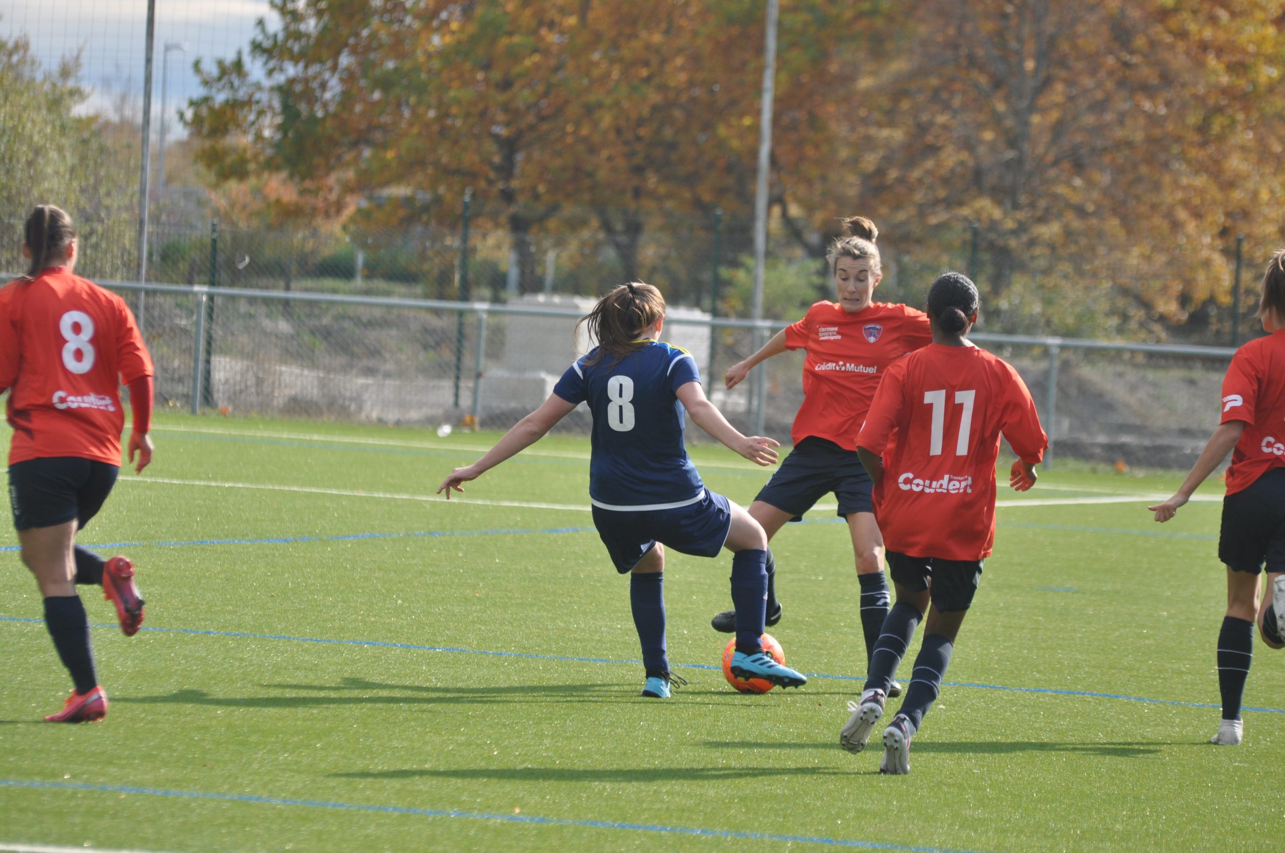 La R1 FEMININE ENCHAINE