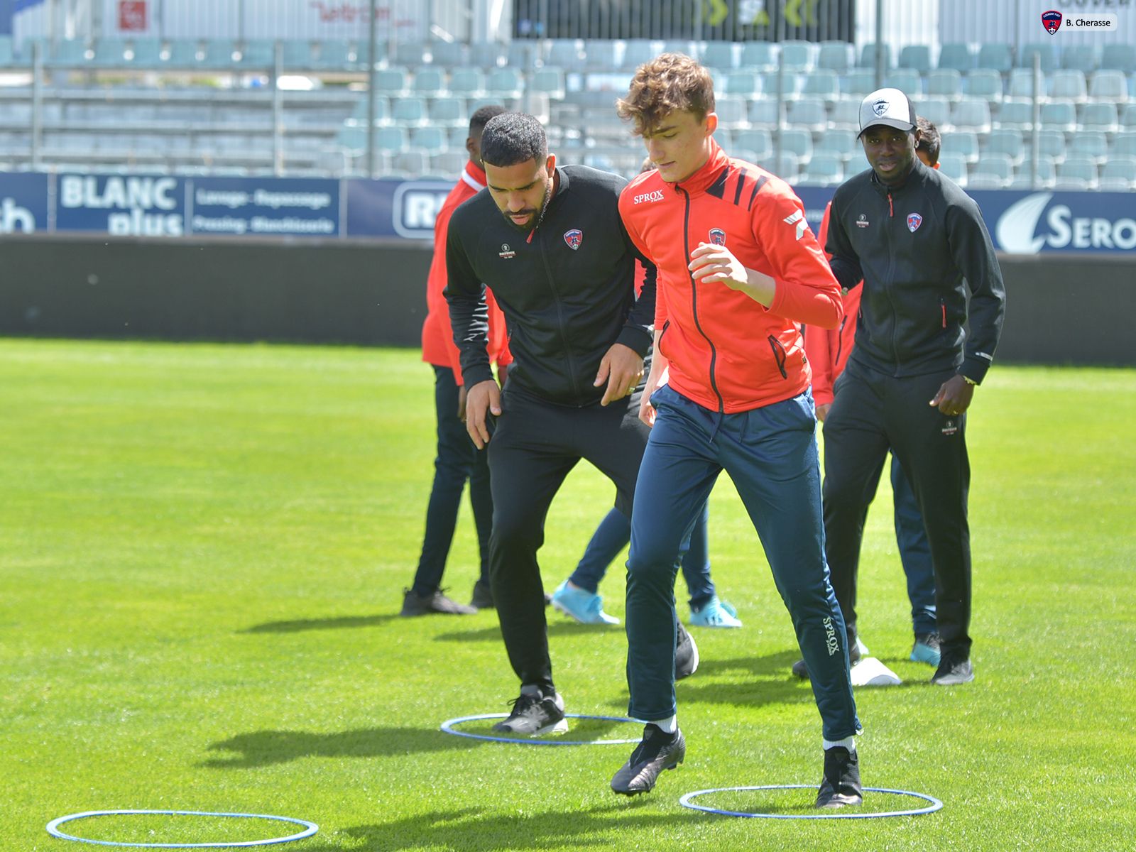 Célébration de la montée en L1 avec les jeunes du CF63