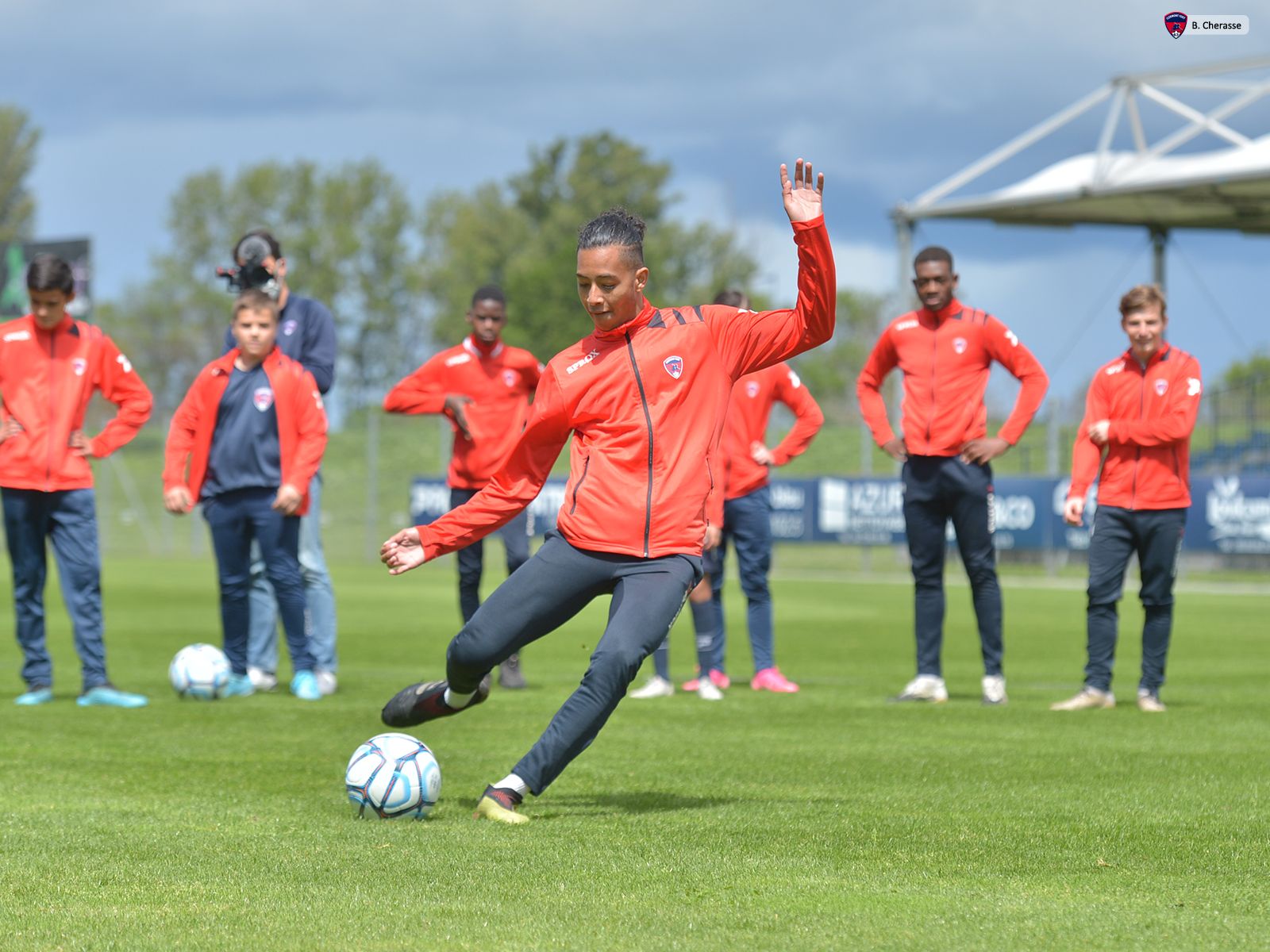 Célébration de la montée en L1 avec les jeunes du CF63