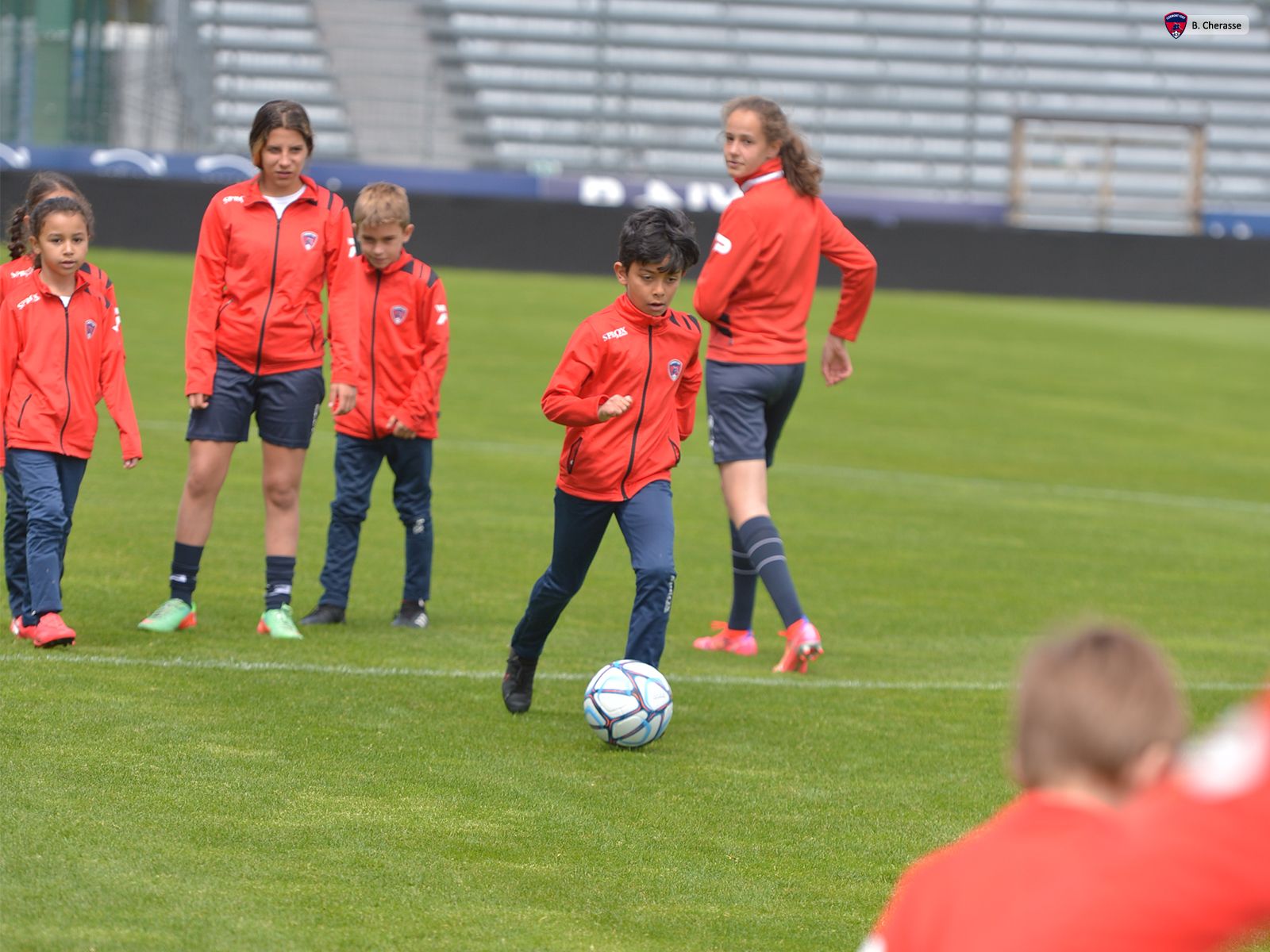 Célébration de la montée en L1 avec les jeunes du CF63