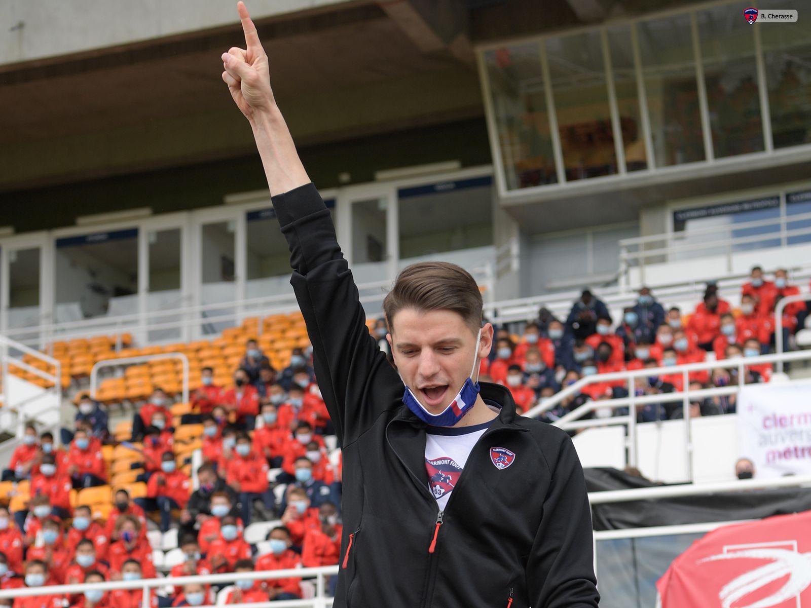 Célébration de la montée en L1 avec les jeunes du CF63